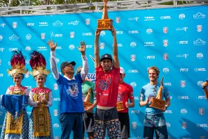 Jesse Mendes (ITA), pemenang Krui Pro QS5.000