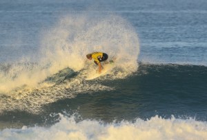 GABRIEL MEDINA DAN JOHN JOHN BERHASIL MAJU KE BABAK SEMIFINAL QUIKSILVER PRO FRANCE