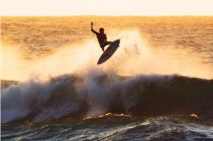 JOHN JOHN FLORENCE MELUNCURKAN VIDEO DENGAN MOMEN TERBAIK DARI FILM-FILM NYA