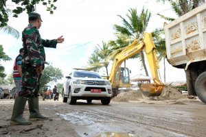 Kemempar Tinjau Destinasi Wisata Terdampak Tsunami Selat Sunda