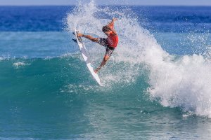 RIO WAIDA UNGGUL DARI GABRIEL MEDINA DI SEEDING ROUND CORONA BALI PRO