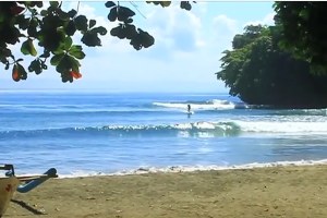 PANTAI BATUKARAS : SURGA OMBAK DENGAN PANTAI BERSIH DAN PENDUDUK YANG RAMAH