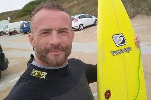 Di Bali, Surfer Inggris menghadapi hukuman mati karena memiliki minyak ganja