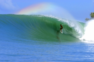 INDONESIA ADALAH SURGA SURFING