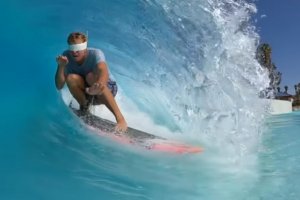 JAMIE O&#039;BRIEN DAPAT JAJAL OMBAK SURF RANCH KELLY SLATER