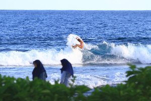 Liburan musim panas Beatriz Santos di INDONESIA