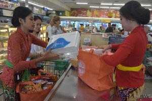 BYE BYE PLASTIC BAGS BERHASIL BERANTAS PENGGUNAAN KANTONG PLASTIK DI BALI TAHUN INI