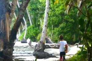 SURFER CILIK PORTUGIS SEBRANG BENUA DEMI OMBAK SEMPURNA MENTAWAI