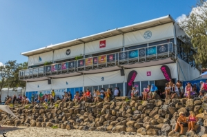 Roxy Pro Gold Coast telah dimulai